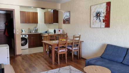 Уютен апартамент под наем до кабинковия лифт в Банско Уютен апартамент под наем до кабинковия лифт в Банско