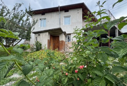 New offer! Two-storey house with yard in the village of Gorno Draglishte 