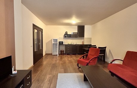 Двустаен обзаведен апартамент със склад в Банско, на метри от кабинков лифт Двустаен обзаведен апартамент със склад в Банско, на метри от кабинков лифт