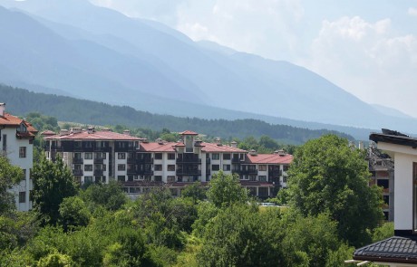 Просторный мезонет в 4-звездочном комплексе в Банско