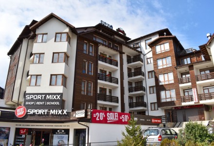 Lovely one bedroom apartment top location by the gondola! Residential building, Bansko