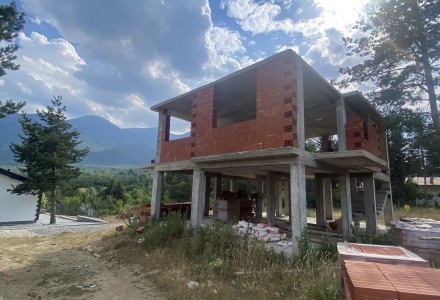 210 sq.m. two-storey building under construction with a plot of 310 sq.m., Bansko area 