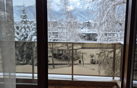 Тишината на планината. Твоето пространство. Твоята история.