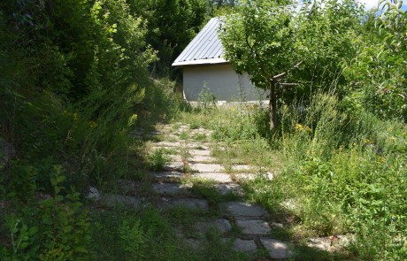 Парцел и малка вила в с.Кремен