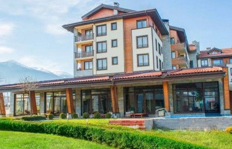 Просторен тристаен апартамент близо до Банско